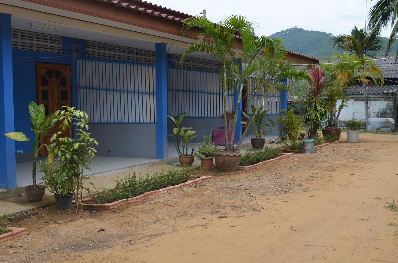 Blue House Bungalow Koh Lanta Ngoại thất bức ảnh